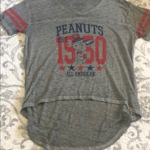 Short sleeve tshirt.
